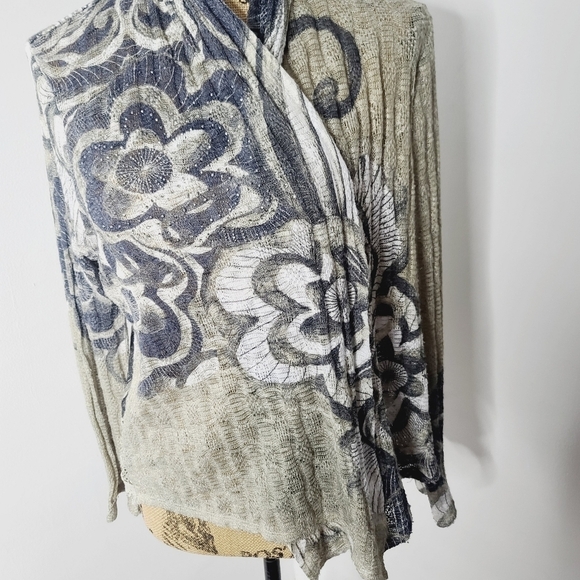 Chico's Felicity Cardigan Floral Lace Open Front Green - Picture 2 of 11